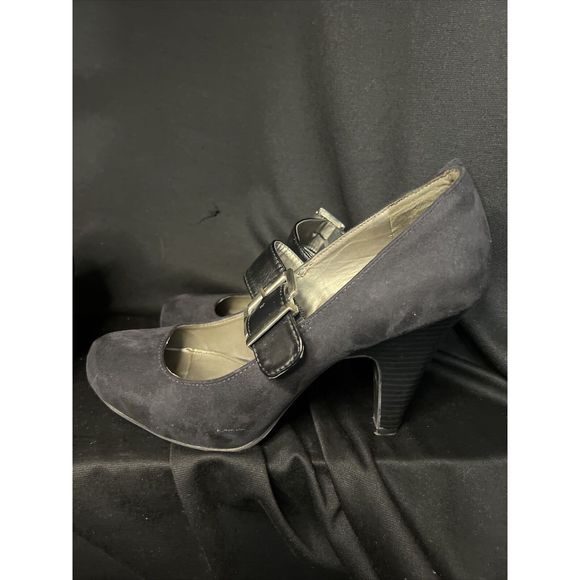 lot 2 pair Womens Black Closed Toe Heels size 9.5 - Picture 12 of 14